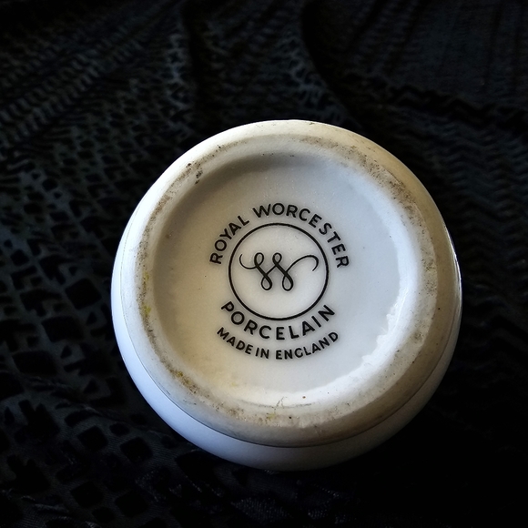 Vintage Royal Worcester Porcelain Egg Coddler - Picture 3 of 6